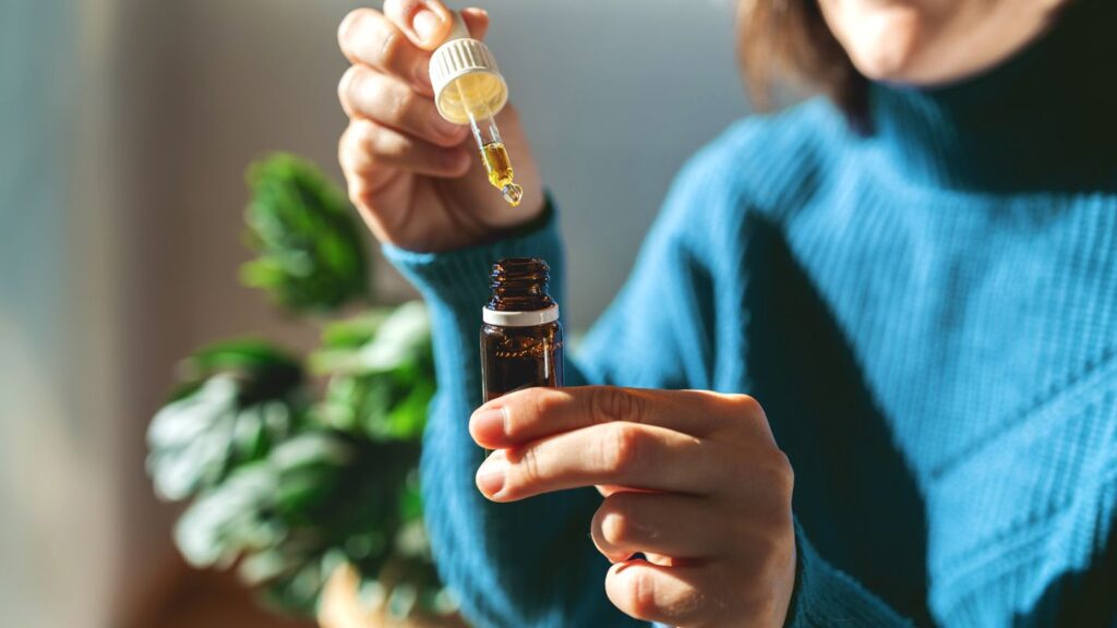 Using CBD Oil Without Feeling High What You Need to Know